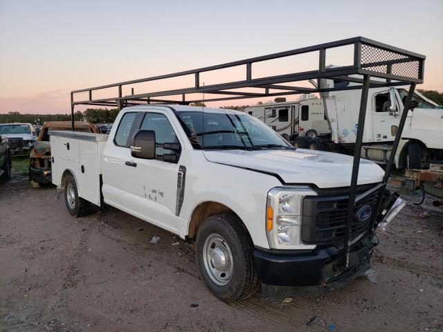 1FT7X2AA5PED55434 - 2023 FORD F250 SUPER DUTY WHITE photo 4