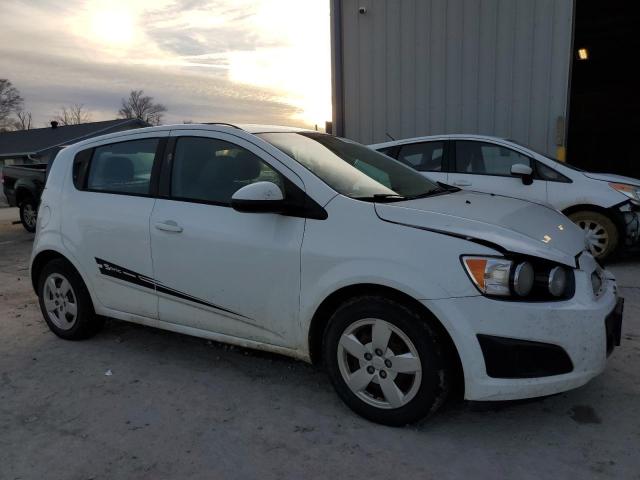 1G1JA6SH2E4171039 - 2014 CHEVROLET SONIC LS WHITE photo 4