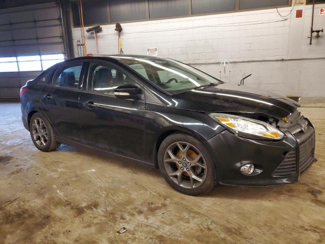 1FADP3F27EL127802 - 2014 FORD FOCUS SE BLACK photo 4