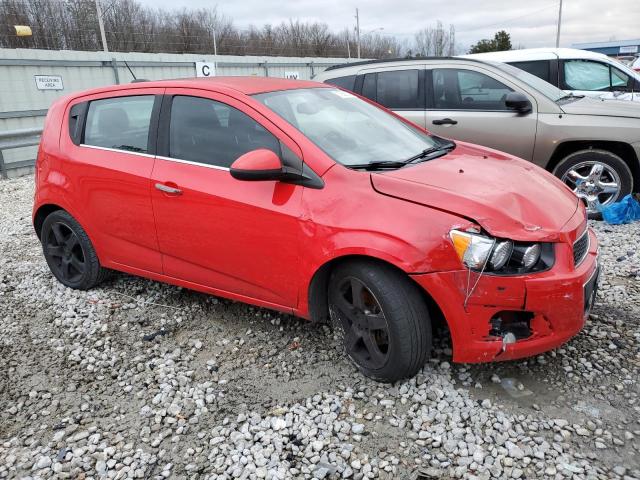 1G1JE6SB9F4123278 - 2015 CHEVROLET SONIC LTZ RED photo 4