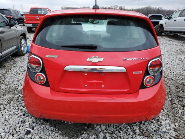 1G1JE6SB9F4123278 - 2015 CHEVROLET SONIC LTZ RED photo 6