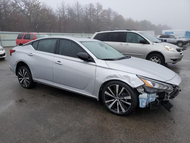 1N4BL4CVXMN396709 - 2021 NISSAN ALTIMA SR SILVER photo 4