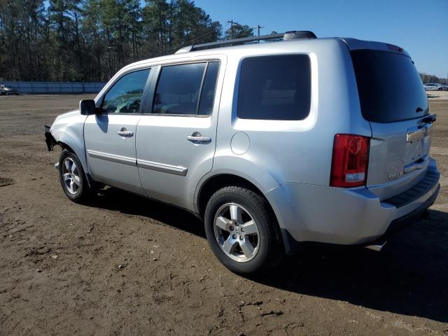 5FNYF3H46BB056572 - 2011 HONDA PILOT EX SILVER photo 2