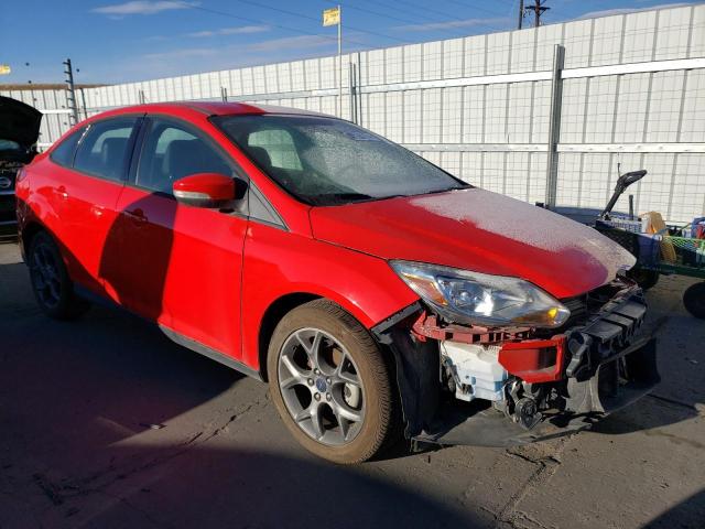 1FADP3F20DL227786 - 2013 FORD FOCUS SE RED photo 4