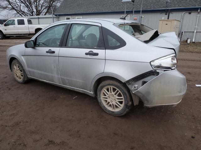 1FAHP3FN7BW134559 - 2011 FORD FOCUS SE SILVER photo 2