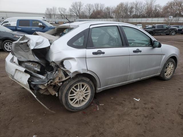 1FAHP3FN7BW134559 - 2011 FORD FOCUS SE SILVER photo 3