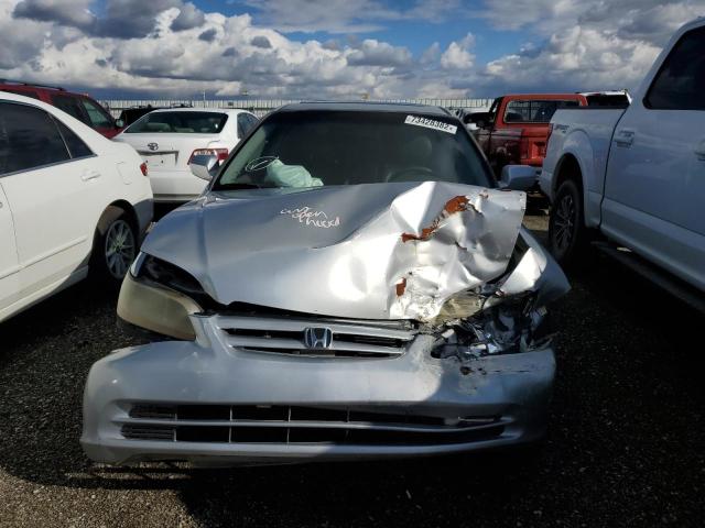 1HGCG165X2A059847 - 2002 HONDA ACCORD EX SILVER photo 5