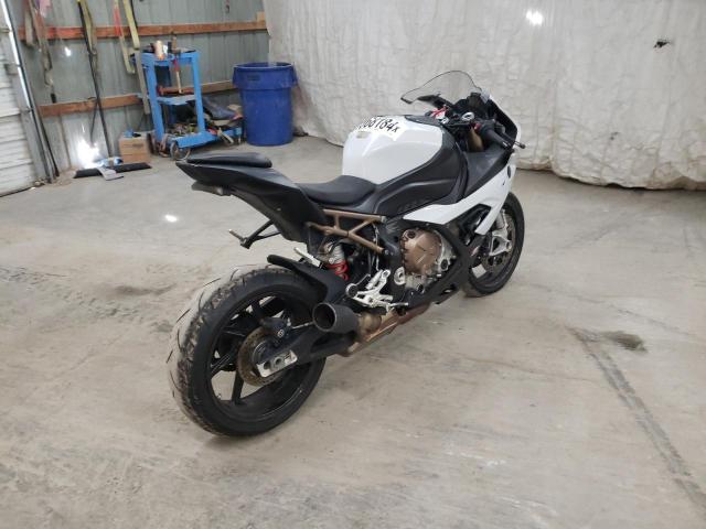 WB10E2304M6E66574 - 2021 BMW S 1000 RR WHITE photo 4