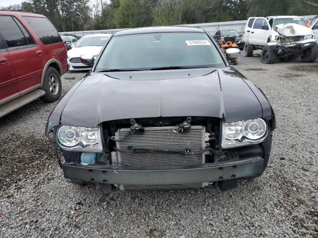 2C3KA63H57H855085 - 2007 CHRYSLER 300C BLACK photo 5