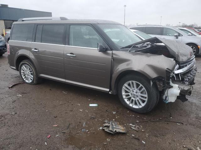 2FMHK6C8XKBA36647 - 2019 FORD FLEX SEL BROWN photo 4