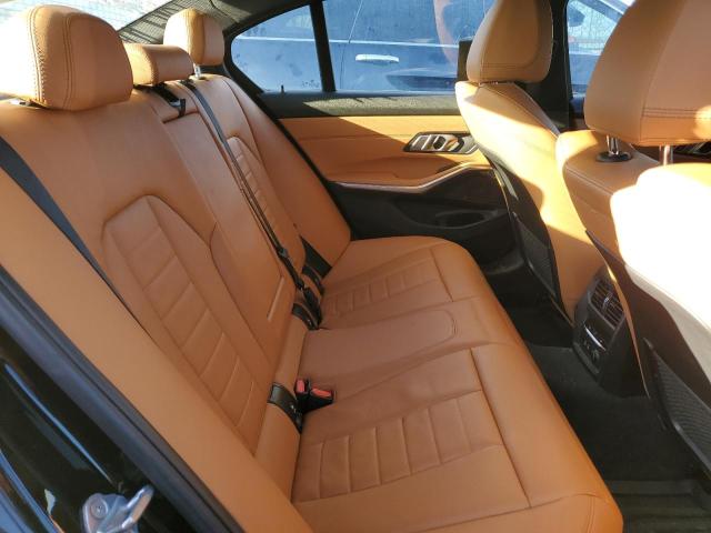 WBA5R7C53KAJ86574 - 2019 BMW 330XI Սև լուսանկար 10