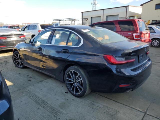 WBA5R7C53KAJ86574 - 2019 BMW 330XI Սև լուսանկար 2