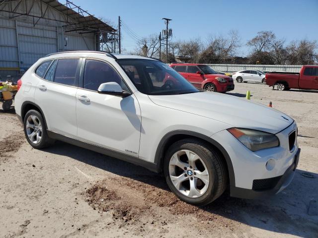 WBAVM1C59EVW52548 - 2014 BMW X1 SDRIVE28I WHITE photo 4