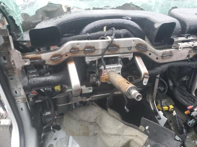 2C3CDZFJ5GH315246 - 2016 DODGE CHALLENGER R/T SCAT PACK WHITE photo 9