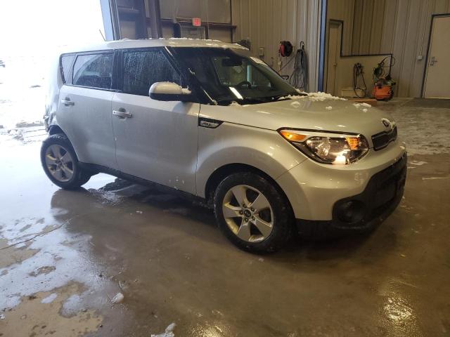 KNDJN2A2XK7638218 - 2019 KIA SOUL SILVER photo 4