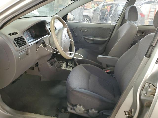 KNADC125246346977 - 2004 KIA RIO SILVER photo 7