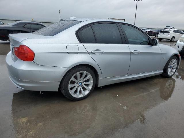 WBAPH7G56BNN05481 - 2011 BMW 328I I SILVER photo 3