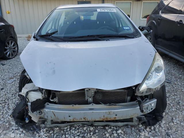 JTDKDTB34E1559865 - 2014 TOYOTA PRIUS C SILVER photo 5