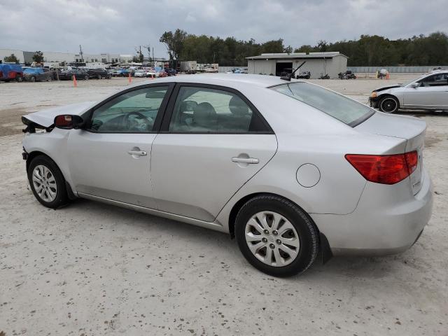 KNAFU4A28D5724076 - 2013 KIA FORTE EX SILVER photo 2