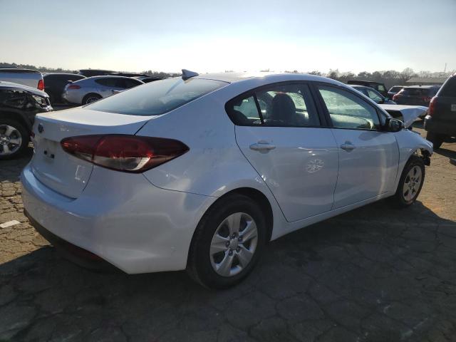 3KPFL4A78JE262037 - 2018 KIA FORTE LX WHITE photo 3