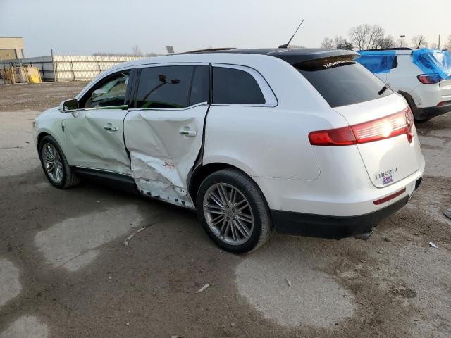 2LMHJ5AT7KBL02263 - 2019 LINCOLN MKT WHITE photo 2