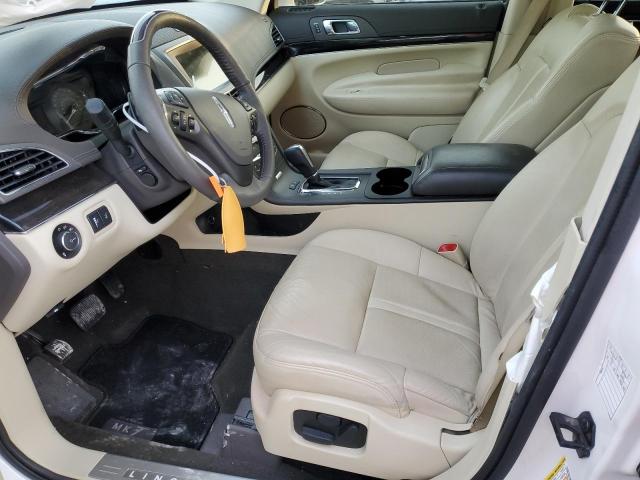 2LMHJ5AT7KBL02263 - 2019 LINCOLN MKT WHITE photo 7