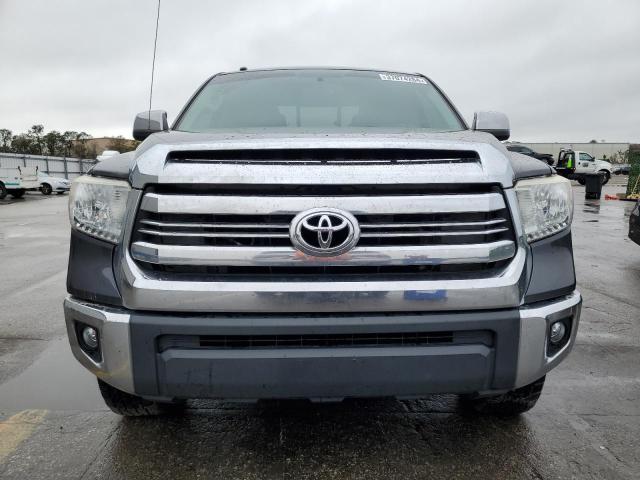 5TFRY5F18FX183872 - 2015 TOYOTA TUNDRA DOUBLE CAB SR/SR5 GRAY photo 5