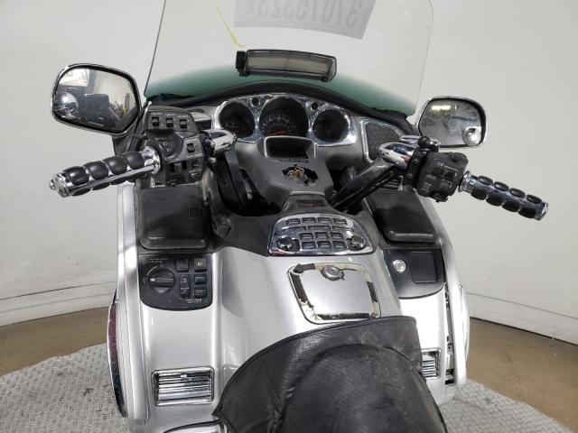 1HFSC47075A412100 - 2005 HONDA GL1800 SILVER photo 7