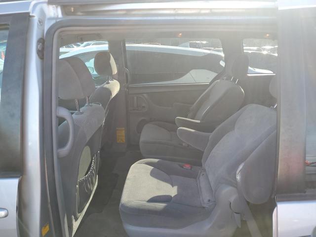 5TDZK23C48S136997 - 2008 TOYOTA SIENNA CE SILVER photo 11