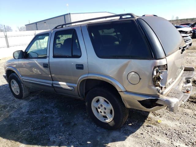 1GNDT13WX12110730 - 2001 CHEVROLET BLAZER SILVER photo 2