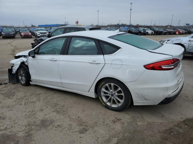 3FA6P0HDXLR225923 - 2020 FORD FUSION SE WHITE photo 2