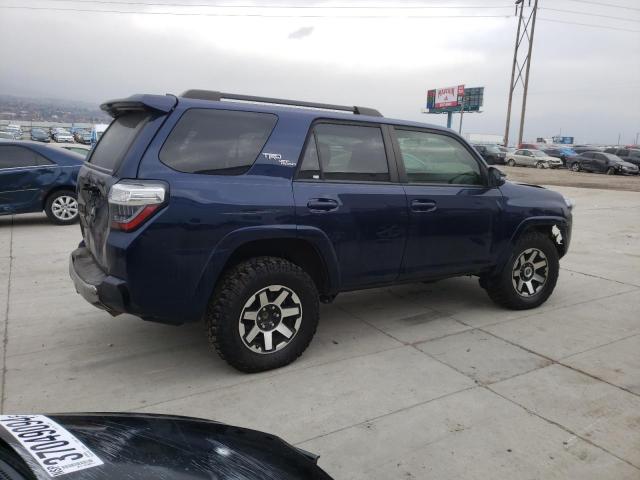 JTEBU5JR2K5630580 - 2019 TOYOTA 4RUNNER SR5 BLUE photo 3