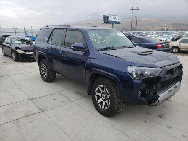 JTEBU5JR2K5630580 - 2019 TOYOTA 4RUNNER SR5 BLUE photo 4