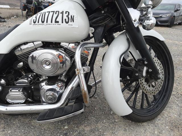 1HD1FCW14YY616655 - 2000 HARLEY-DAVIDSON FLHTCUI 白色 照片 5