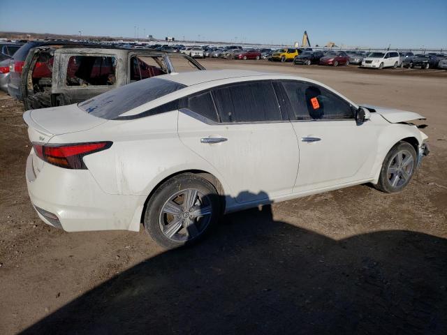 1N4BL4DW5LC275006 - 2020 NISSAN ALTIMA SV WHITE photo 3