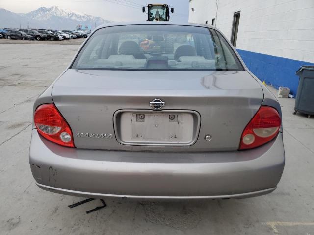 JN1CA31DX1T803429 - 2001 NISSAN MAXIMA GXE SILVER photo 6