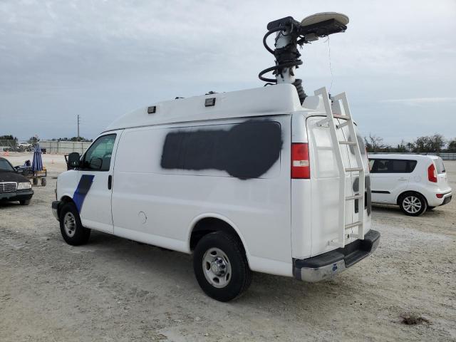 1GCZGTCLXD1154838 - 2013 CHEVROLET EXPRESS G3 WHITE photo 2