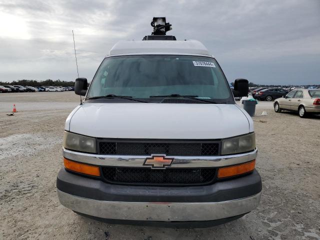 1GCZGTCLXD1154838 - 2013 CHEVROLET EXPRESS G3 WHITE photo 5