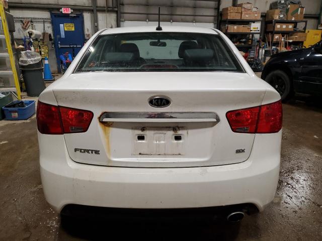 KNAFW4A31B5383717 - 2011 KIA FORTE SX WHITE photo 6