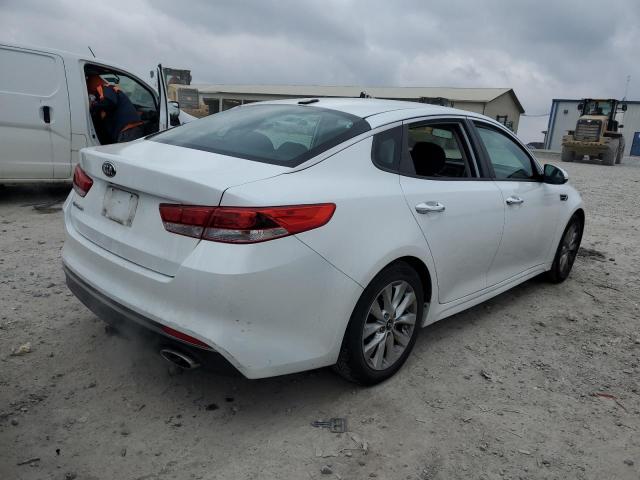 5XXGT4L32HG154643 - 2017 KIA OPTIMA LX WHITE photo 3