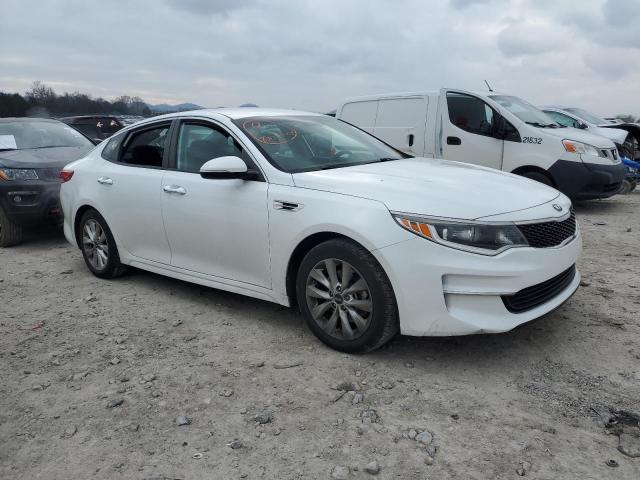 5XXGT4L32HG154643 - 2017 KIA OPTIMA LX WHITE photo 4