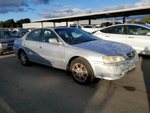 19UUA56731A019767 - 2001 ACURA 3.2TL SILVER photo 4