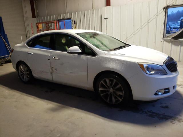 1G4PP5SK7D4134052 - 2013 BUICK VERANO WHITE photo 4