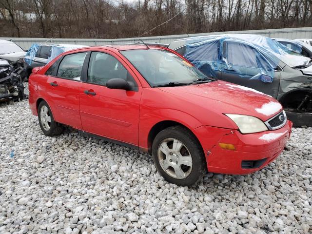 1FAHP34N37W218128 - 2007 FORD FOCUS ZX4 RED photo 4