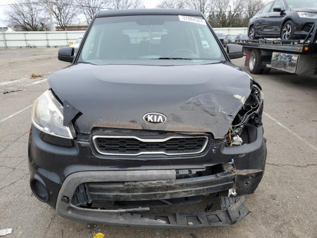 KNDJT2A69D7749628 - 2013 KIA SOUL + BLACK photo 5