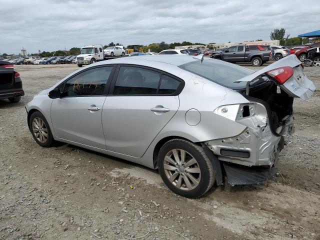 KNAFX4A60G5503456 - 2016 KIA FORTE LX SILVER photo 2