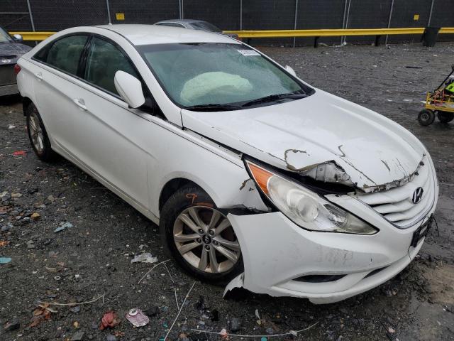 5NPEB4AC4BH076956 - 2011 HYUNDAI SONATA GLS WHITE photo 4