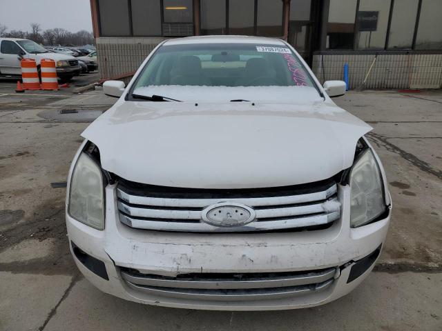 3FAHP07Z79R211587 - 2009 FORD FUSION SE WHITE photo 5