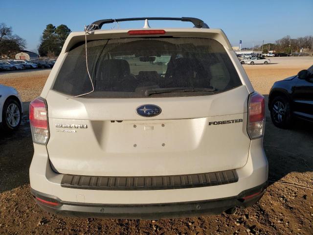 JF2SJAWCXJH467475 - 2018 SUBARU FORESTER 2.5I TOURING WHITE photo 6