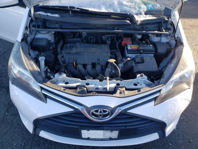 VNKKTUD30GA058875 - 2016 TOYOTA YARIS L WHITE photo 11